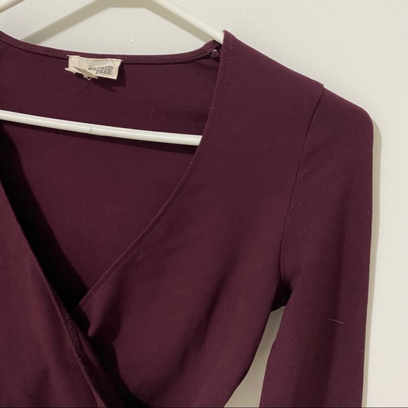 Aritzia Wilfred Cropped Wrap Front Long Sleeve Top Maroon size Small - Picture 2 of 9